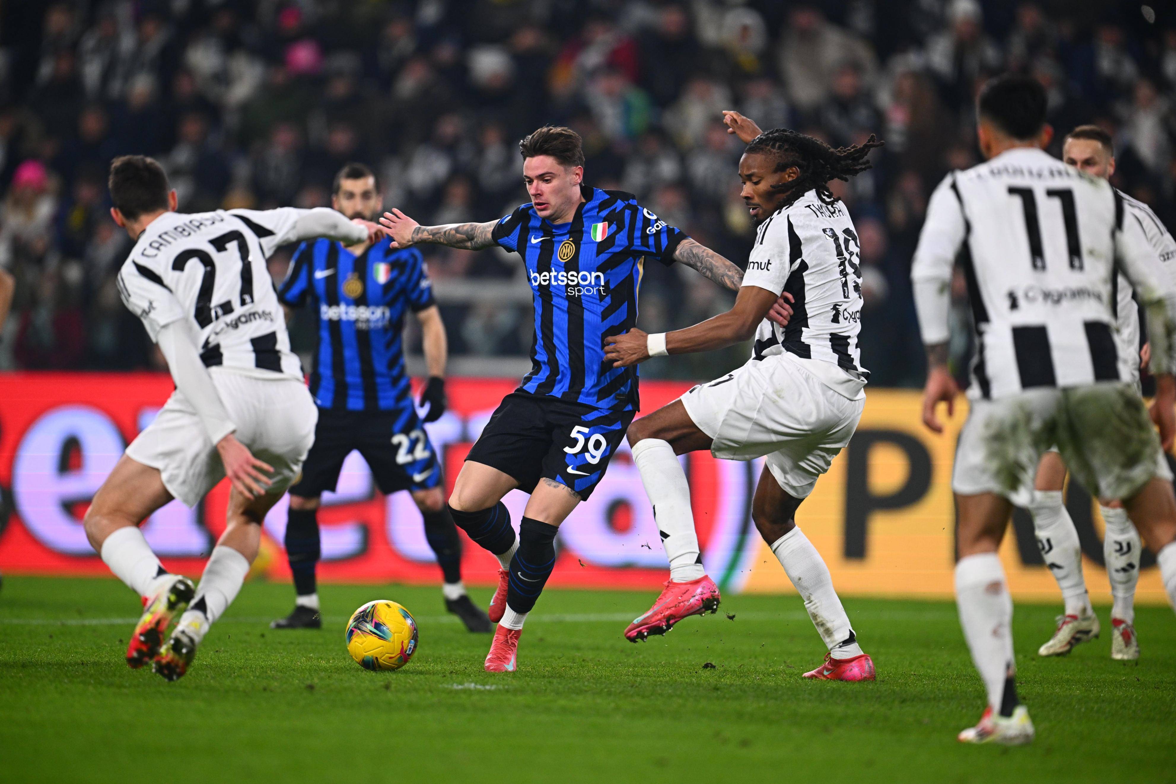 尤文图斯主场反败为胜,再战半决赛的机会仍存 尤文图斯主场反败为胜,再战半决赛的机会仍存