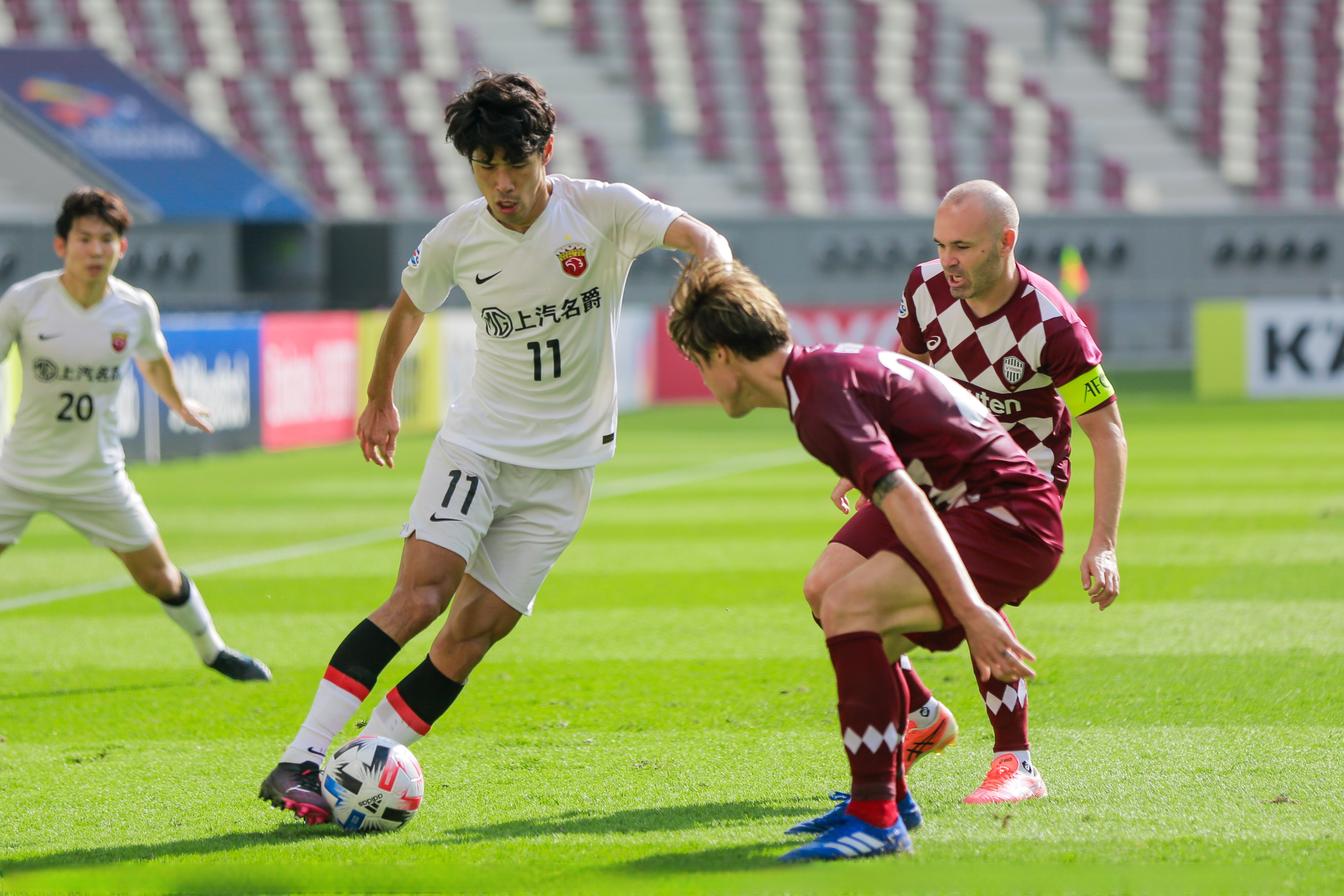 斯洛伐克选手在国际比赛中豪取胜利 斯洛伐克选手在国际比赛中豪取胜利