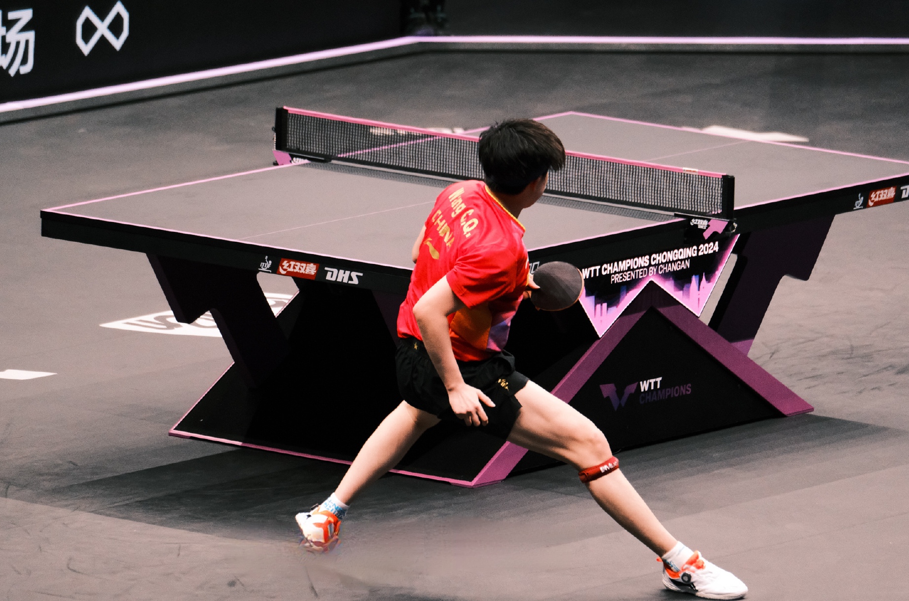 塞拉利昂羽毛球选手实力赢得掌声 塞拉利昂羽毛球选手实力赢得掌声