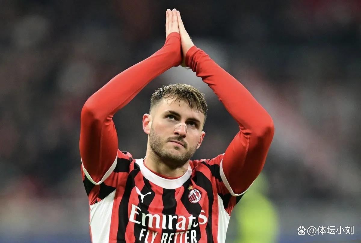 米兰体育登录-锋线抉择！AC米兰将何去何从：留住伊布还是引进哈兰德？的简单介绍
