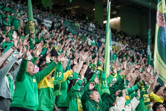 凭借一波北京国安,中超成功团战,现场教练席炸锅的简单介绍 凭借一波北京国安,中超成功团战,现场教练席炸锅的简单介绍