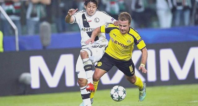 包含沃尔夫斯堡主场大胜多特蒙德,继续领跑德甲榜单的词条 包含沃尔夫斯堡主场大胜多特蒙德,继续领跑德甲榜单的词条