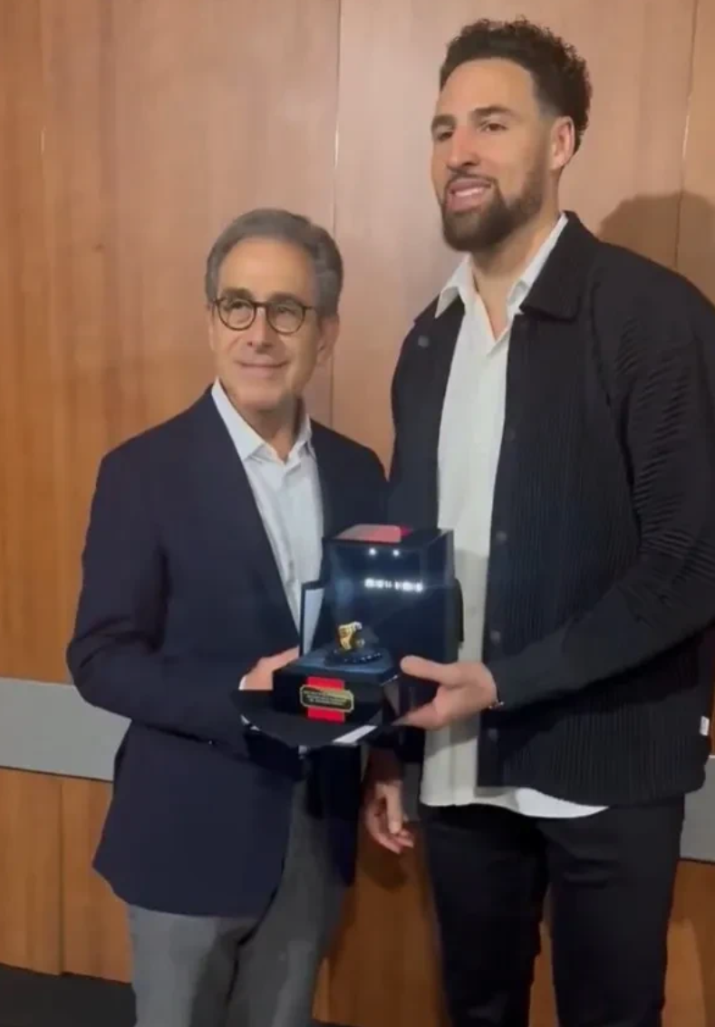 包含汤普森:我们会团结一致,共同冲击总冠军!的词条 包含汤普森:我们会团结一致,共同冲击总冠军!的词条